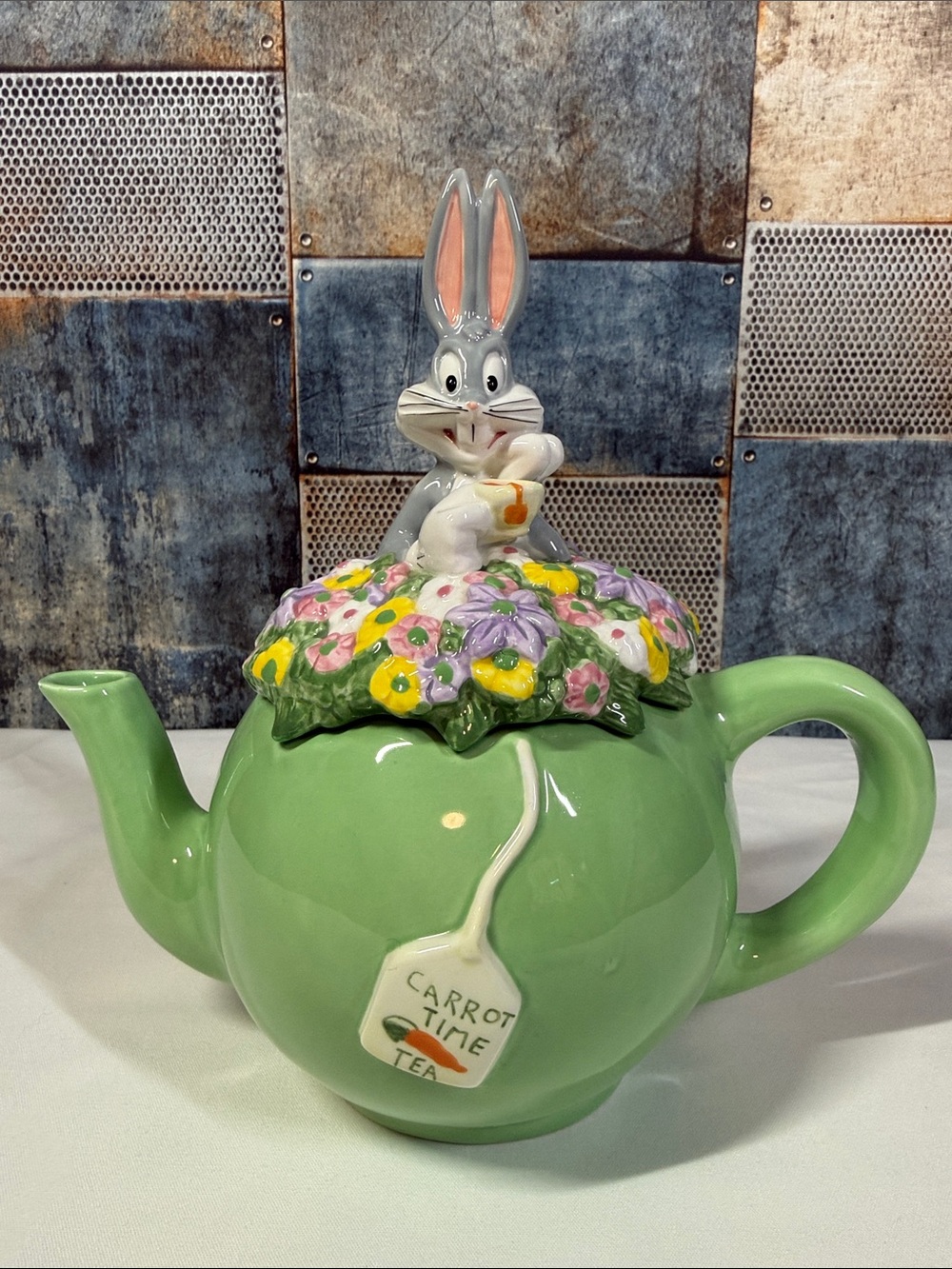 Vintage Warner Bros. Bugs Bunny "Carrot Time Tea" Teapot 1990s - Picture 2 of 12